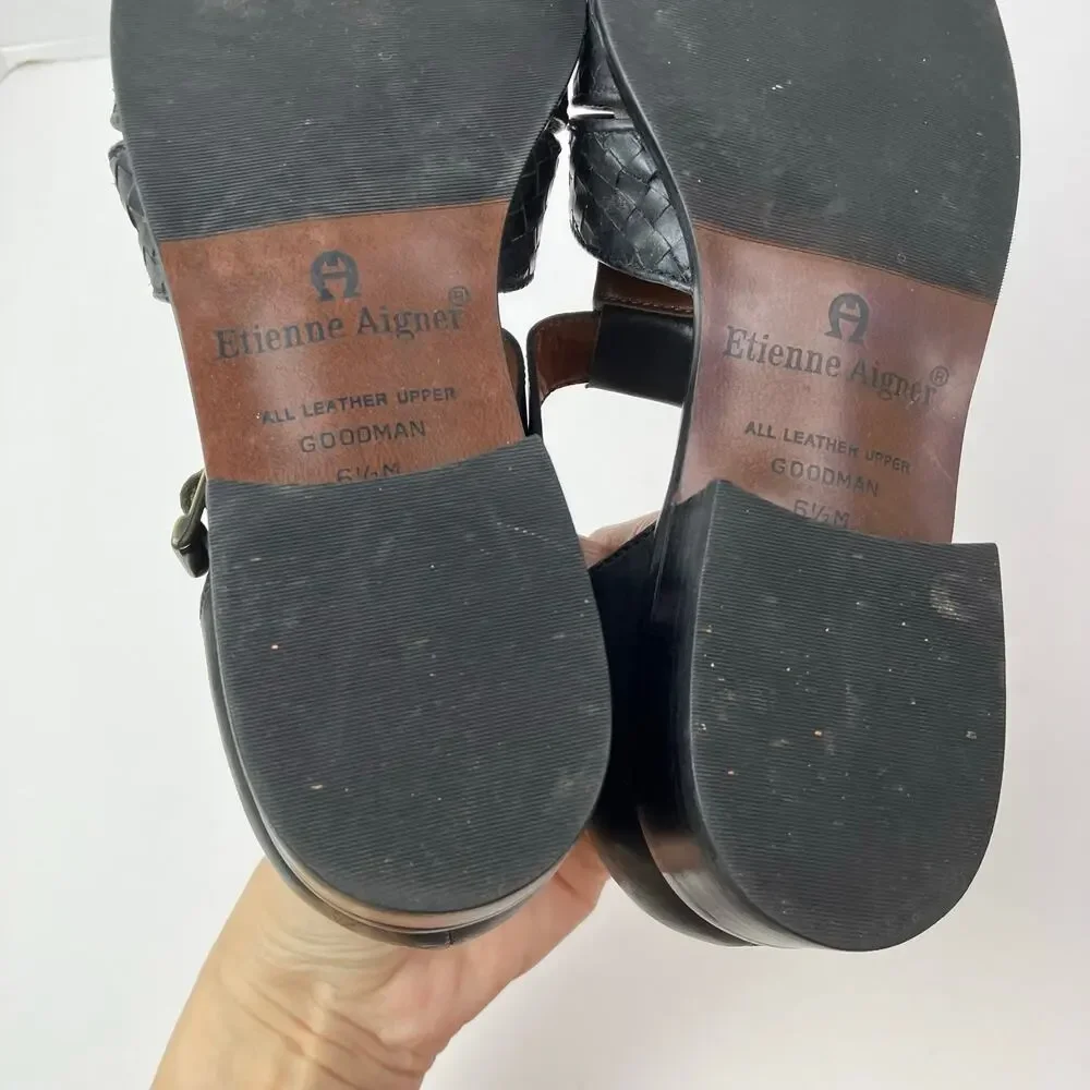 Etienne Aigner Sz 6.5 Vintage 90s T-strap Closed Toe Fisherman Sandals Black